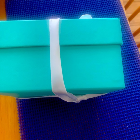 Tiffany Box! - Picture 2 of 3